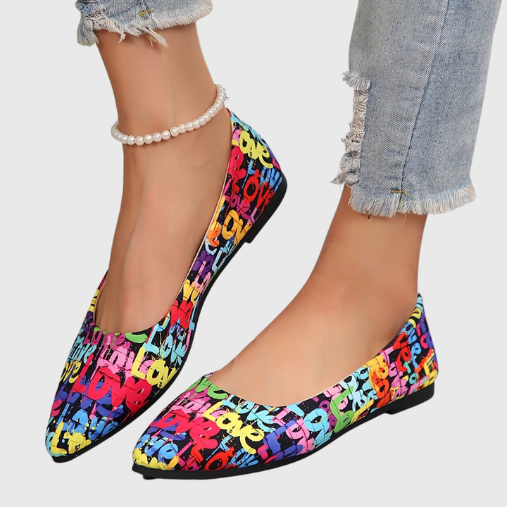 Lola | The Graffiti Print Pointed Flat