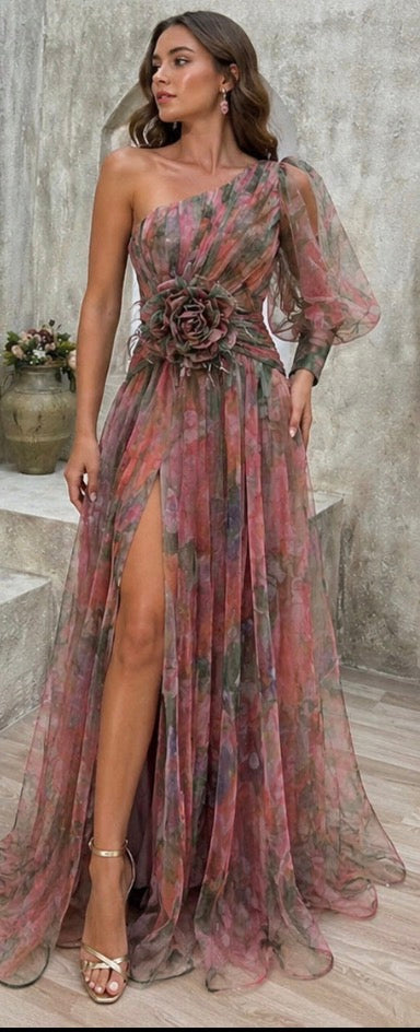 Zendaya | Enchanting Tulle Dress