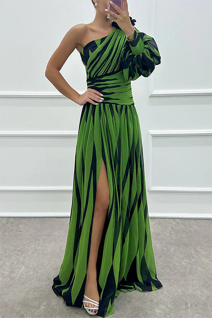 Shiloh |Elegant Striped Maxi Dress with One Shoulder