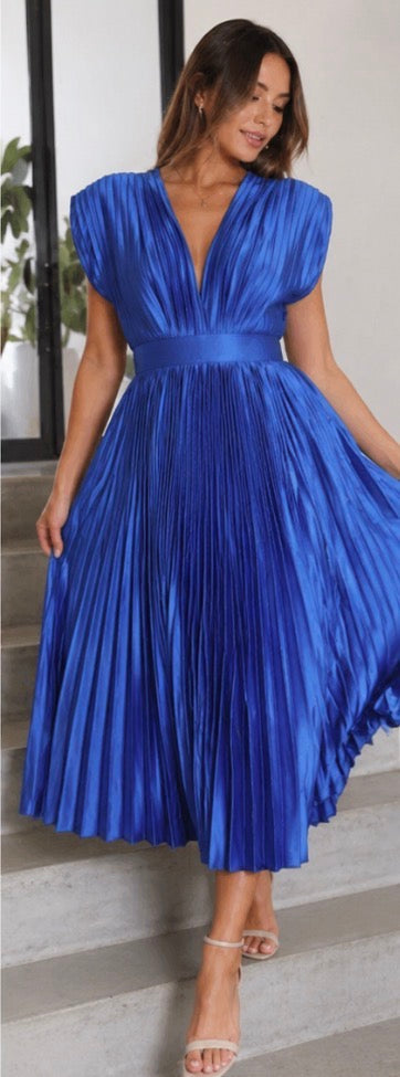 Marni| Timeless Pleated Midi Dress