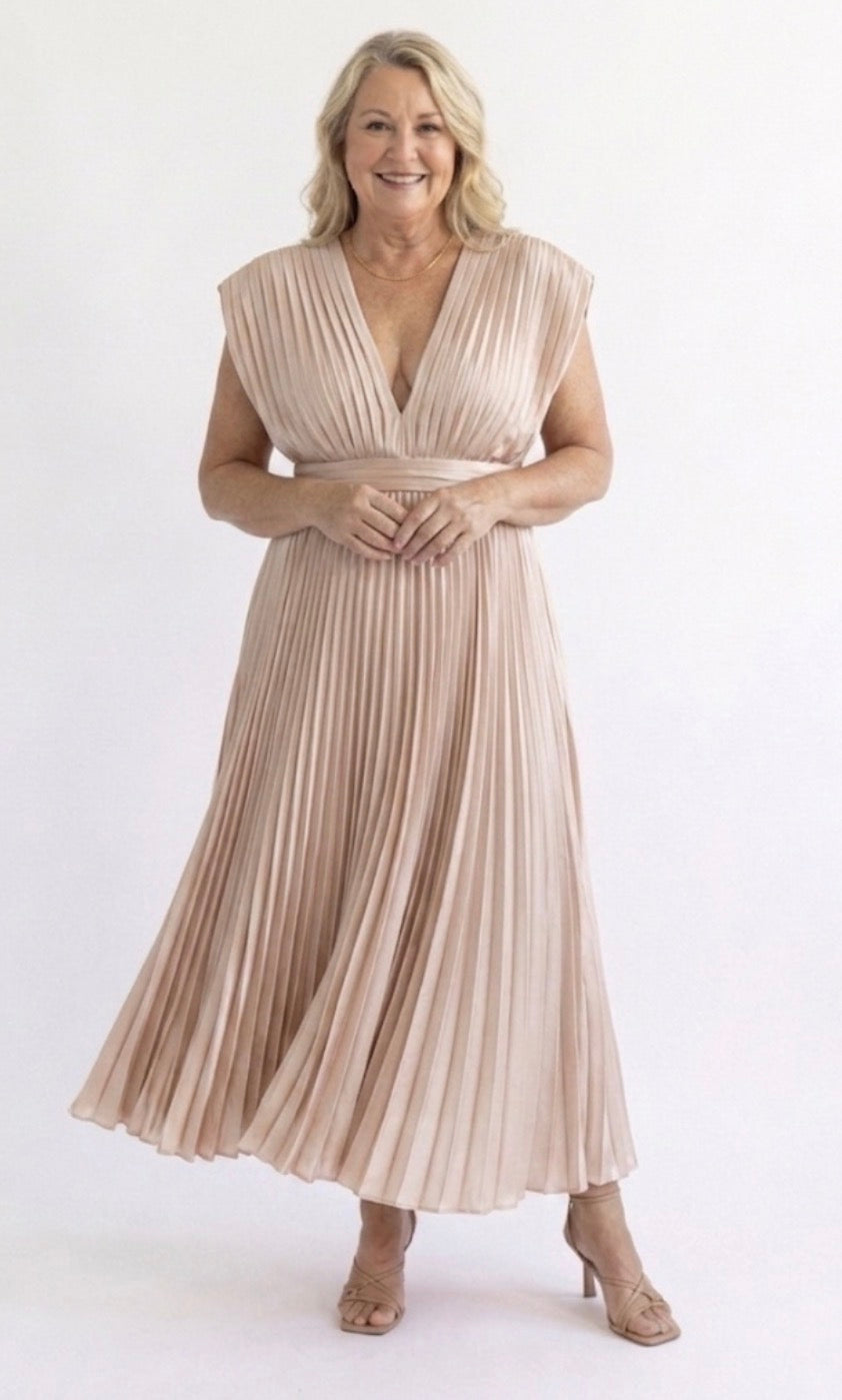 Marni| Timeless Pleated Midi Dress