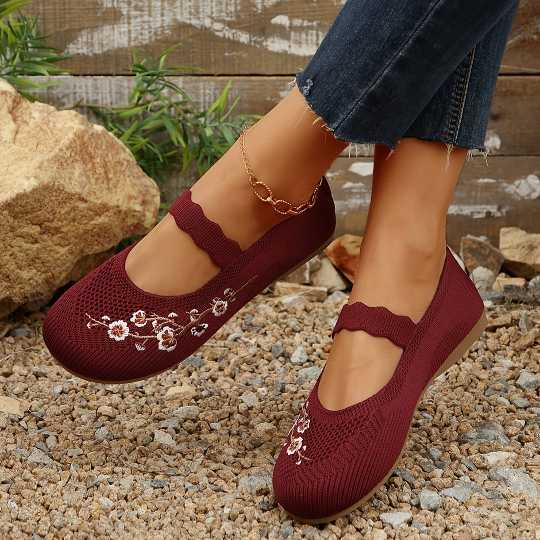Mei | The Floral Embroidered Knit Flat
