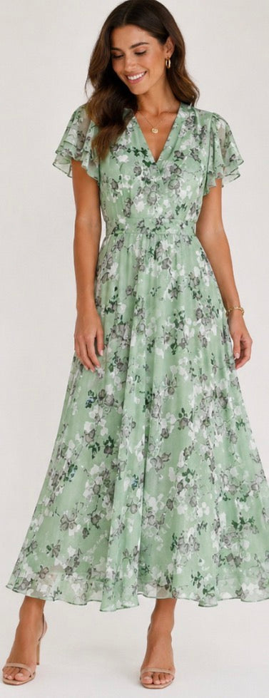 Aurelia | Glamorous dress that covers the belly