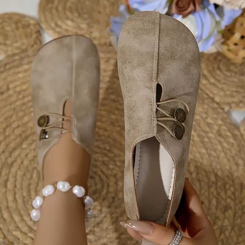 Florence | The Vintage Button Flat