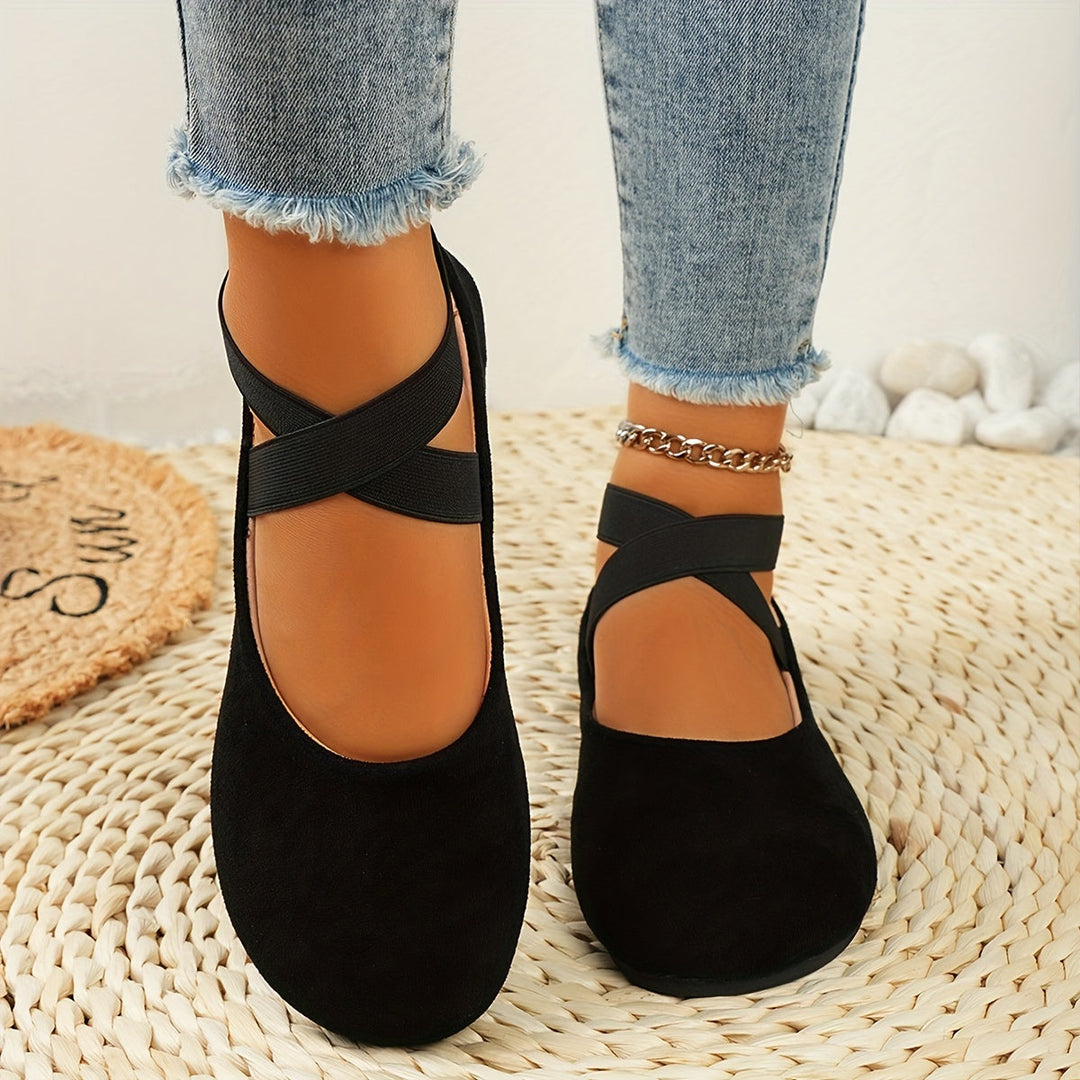 Noelle | The Cross-Strap Ballet Flat