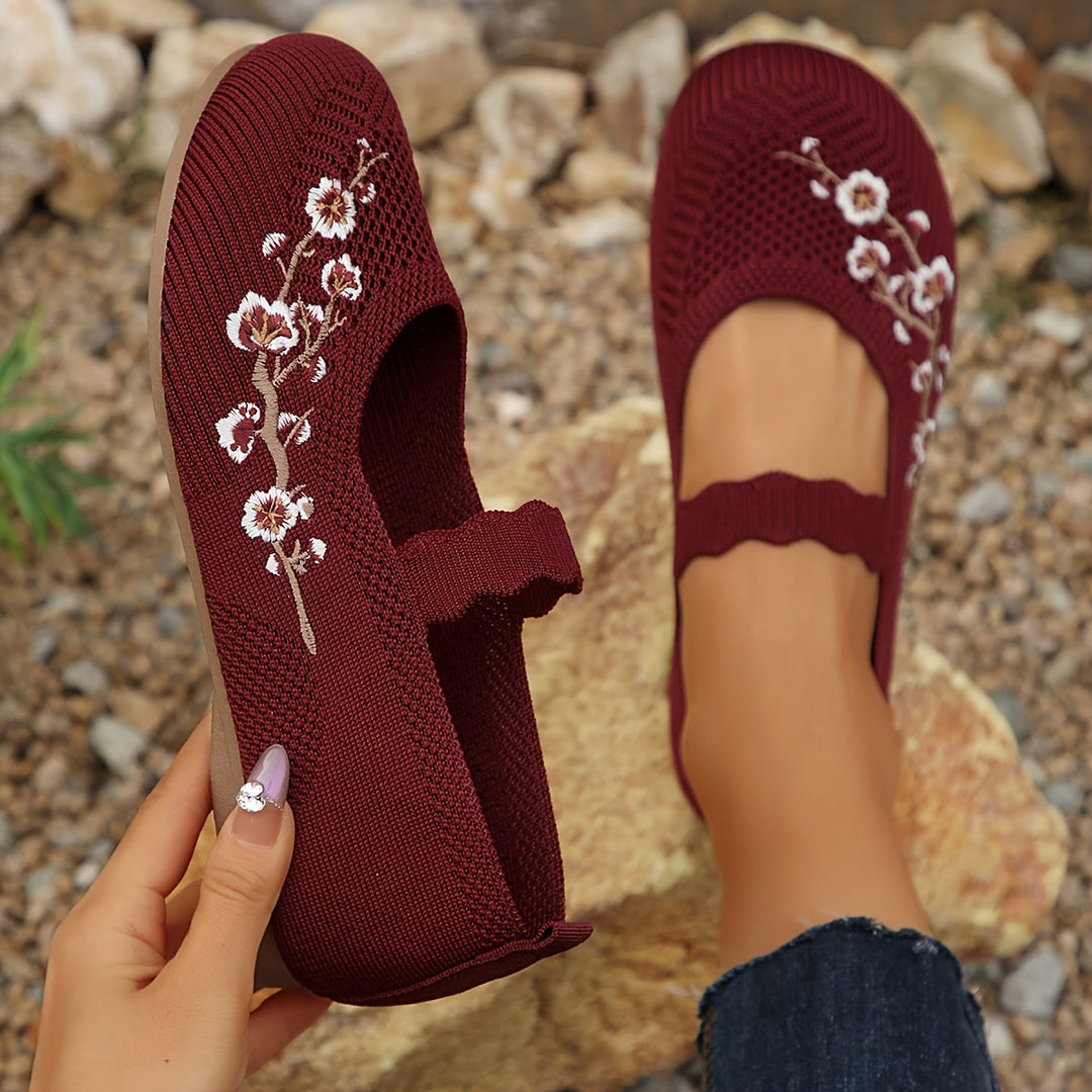 Mei | The Floral Embroidered Knit Flat